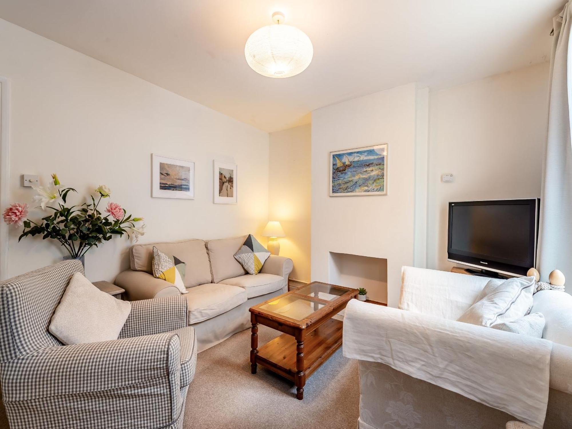 Wellspring Cottage Уитстейбъл Екстериор снимка